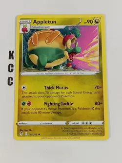 Appletun 121/203 Regular Evolving Skies Pokemon TCG - Image 1