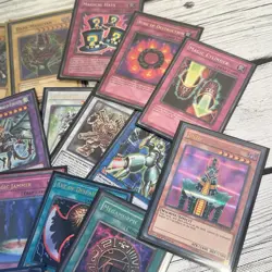 Yugioh Card Collection lot - Vintage Holos Red Eyes Dark Magician 1st Editions - Image 4
