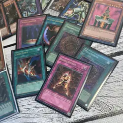 Yugioh Card Collection lot - Vintage Holos Red Eyes Dark Magician 1st Editions - Image 5