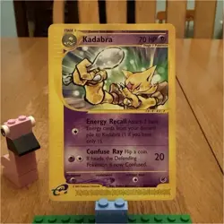 Pokemon Kadabra 84/165 Expedition Base Set Uncommon Regular Stage 1 HP70 - Image 1