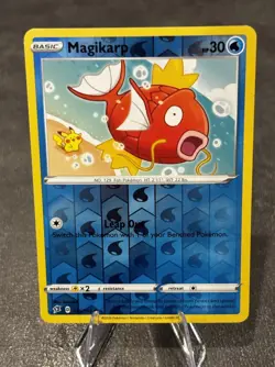 POKEMON MAGIKARP 039/192 REVERSE HOLO REBEL CLASH LP PIKACHU IN BACKGROUND - Image 1