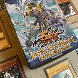 2010 Yugioh 5D's Duelist Pack Collection Tin Factory Yusei Fudo - Image 4