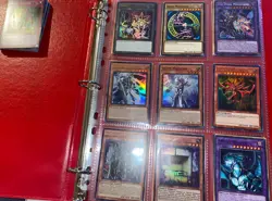 Yu-Gi-Oh! TCG Binder Collection Yugi Token Several High Rarity Cards! - Image 1
