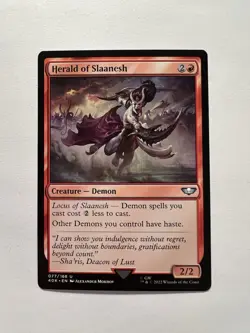 Herald of Slaanesh - MTG 40k Universes Beyond: Warhammer 40,000 - NM - Image 1