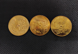 Pokemon 1998 Battle Coins - Lot of 3 - Image 2