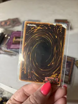 Yu-Gi-Oh Dark Paladin DMG-001 *limited edition secret rare* - Image 2