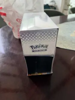 Pokemon TCG Prismatic Evolutions Elite Trainer Box - Image 2