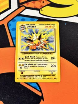 1999 Pokemon Jungle Jolteon No Symbol Error 4/64 Holo - Image 1