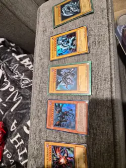 YU-GI-OH Bulk Approx 300 cards with Vintage Rare Cards(Blue/RedEyes, Dark Mag), - Image 3