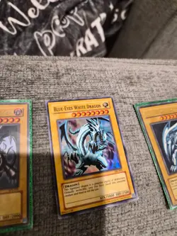 YU-GI-OH Bulk Approx 300 cards with Vintage Rare Cards(Blue/RedEyes, Dark Mag), - Image 5