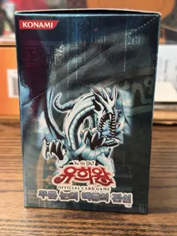 Yu-Gi-Oh! Legend of Blue Eyes White Dragon Booster box 40PKS KOREAN Great Price! - Image 2