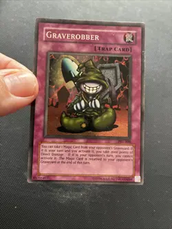 Carte Yu gi oh GRAVEROBBER PSV 008 Super Rare 1996 - Image 3