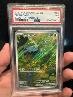 Pokemon 2023 151 Mew en Bulbasaur Holo Illustration Card #166/165 PSA 7 - Image 1