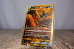 Origin Forme Palkia VStar (Secret) GG68/GG70 Crown Zenith - NM Pokemon Card - Image 1