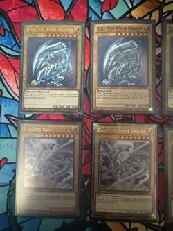 Lot of 11 Blue-Eyes White Dragon Cards Yugioh NM-M - Image 4