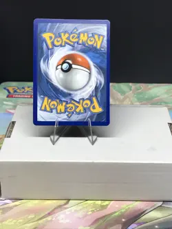 Pokemon TCG Flying Pikachu v Celebrations Holo Ultra Rare Lightning Card 006/025 - Image 3