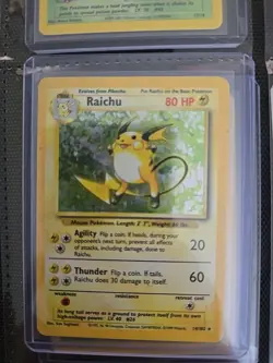 Raichu Pokemon Card 16/102 Base Set Vintage Collectible 80 HP - Image 1