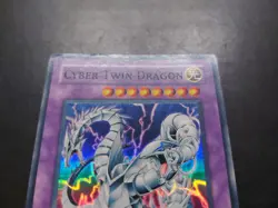 Yugioh - Cyber Twin Dragon CRV-EN035 Super Rare 1st Edition - Image 4