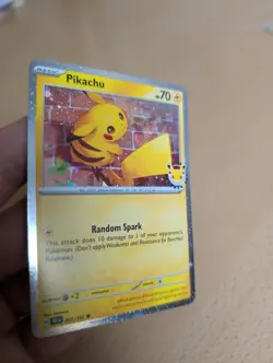 ⚡Swirl Pokemon Pikachu Promo Holo Karte 2026 Pokemon Day mit Swirl EN 051/162 - Image 3