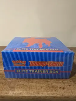 Pokemon - Sword and Shield ETB Elite Trainer Box Zamazenta Sealed - Image 5