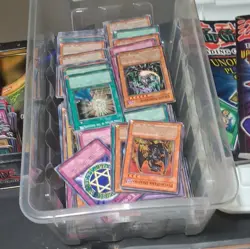 Yu-Gi-Oh! TCG Konami Mixed Card Lot w/ Binder over 1k cards! 40 pages 1st! - Image 3