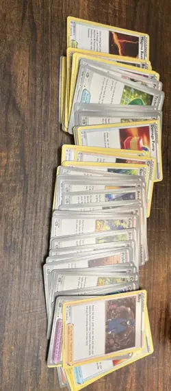 Pokemon 50 Card Lot - Image 4