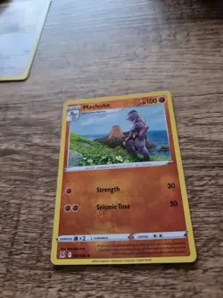087/196 Machoke : Reverse Holo Card : Pokemon TCG : SWSH-11 Lost Origin Uncommon - Image 1