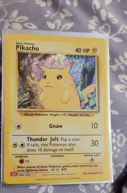 Pikachu 008/034 Trading Card Game Classic Holo - Image 1