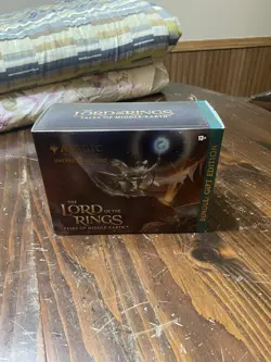 Magic The Gathering The Lord of the Rings: Tales of Middle-earth Gift Bundle 195166205311 - Image 1