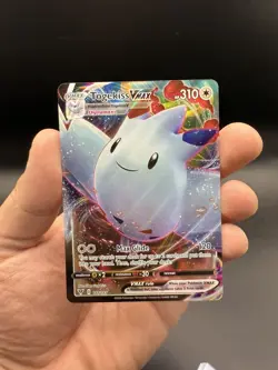Togekiss VMAX 141/185 Full Art -Vivid Voltage Pokemon Card Near Mint - Image 1