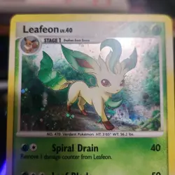 Pokemon Diamond Pearl Majestic Dawn Leafeon Holo 24/100 LP Swirl TCG - Image 3