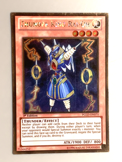 yugioh Thunder King Rai-Oh - PGLD-EN075 gold 1st Edition near mint - Image 3