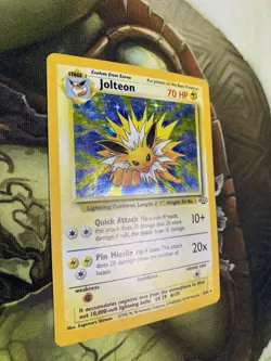 Pokemon TCG Jolteon 4/64 Jungle Holo Vintage Wotc Card Eeveelution - Image 2