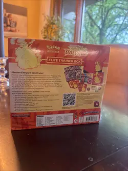 Pokemon TCG Sword & Shield Vivid Voltage Elite Trainer Box ETB Factory Sealed 820650807688 - Image 3