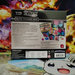 Pokemon TCG: Sword & Shield-Evolving Skies Elite Trainer Box - Image 2