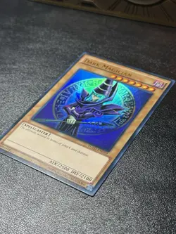 Yu-Gi-Oh! Dark Magician (YGLD-ENC09) - Image 3