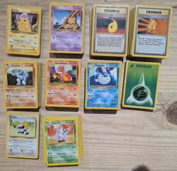 Vintage Pokemon Base Set 600 Cards, HP, MP, LP Mix - Image 1