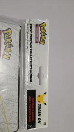 Pokemon | Celebrations 25th Anniversary Jumbo Card Binder | Promo Pikachu Sealed - Image 4