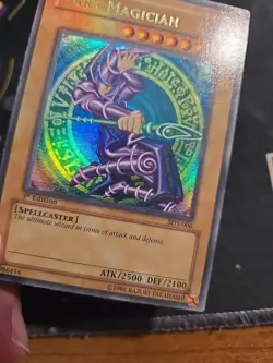 YuGiOh! Dark Magician SDY-006 1st Edition Ultra Rare MP HOLO BLEED - Image 4