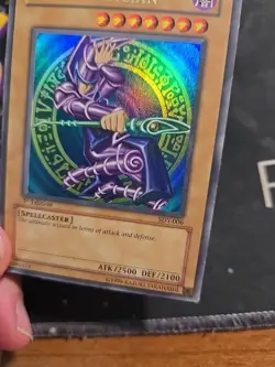YuGiOh! Dark Magician SDY-006 1st Edition Ultra Rare MP HOLO BLEED - Image 5