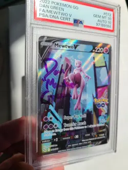 Pokemon SIGNED Mewtwo V PSA 10 GEM MINT Auto 10 Dan Green Go 2022 Card #72 RARE! - Image 4