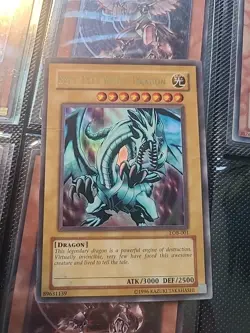 Blue Eyes White Dragon LOB-001 Ultra Rare - Image 1