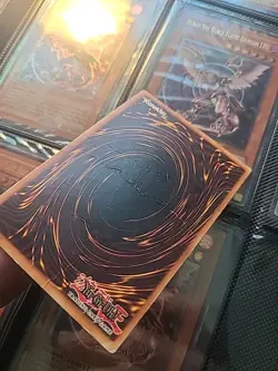 Blue Eyes White Dragon LOB-001 Ultra Rare - Image 4