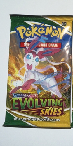 Pokemon TCG Evolving Skies pack Sylveon Art Sealed Pack - Image 1