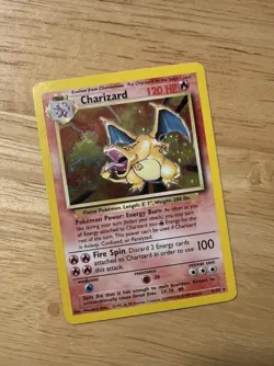 Pokemon TCG - Charizard 4/102 Base Set Holo Rare - Image 4