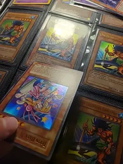 Yu-Gi-Oh Toon Dark Magician Girl JUMP-EN010 (Ultra Rare) Limited Edition - Image 4