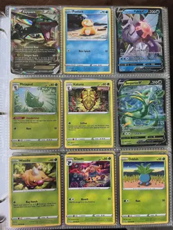 HUGE Binder Collection Lot of over 800 Pokemon Cards Mixed V EX Holo Rare - Image 2