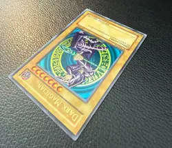 YUGIOH DARK MAGICIAN ULTRA RARE 1ST EDITION ASIAN ENGLISH SDY-006 NM - Image 4