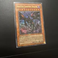 Yu-Gi-Oh! Red-Eyes Darkness Dragon SD1-EN001 Ultra Rare 1st Edition - Image 2