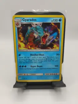 Gyarados 30/181 Holo Rare Sun & Moon Team Up Pokemon TCG NM Never Played - Image 1